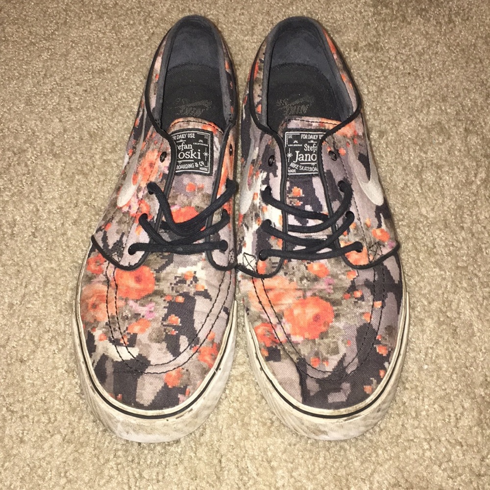 Steven Janowski Nike’s